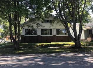2103 Pine St, Murphysboro, IL 62966