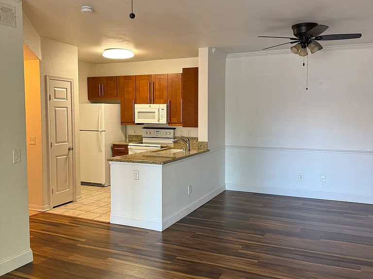 701 Gibson Dr #1123 — Photo 3