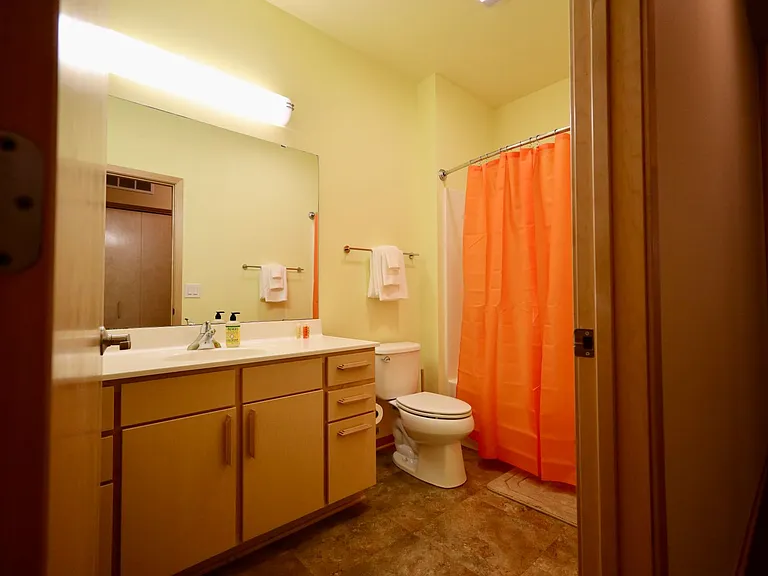 525 E Main St — Photo 53