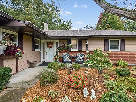 3rd image of 2228 Hanlon Rd