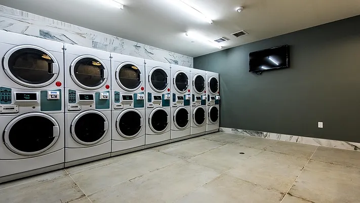 Rented by Nooklyn NYC LLC | media 39