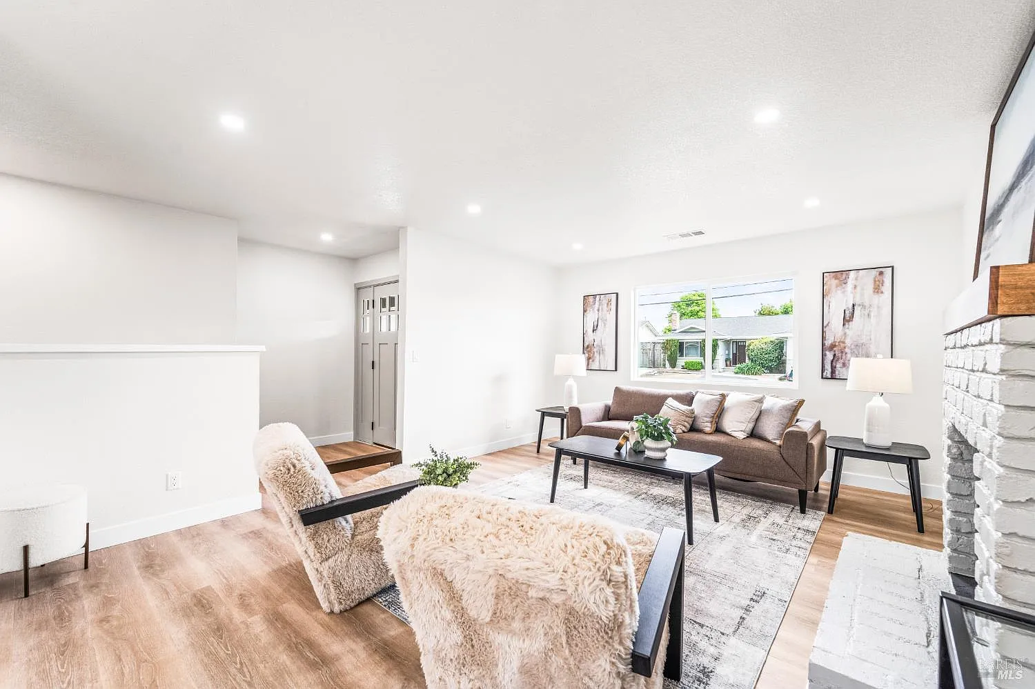 1521 Sarkesian Drive - Photo 7