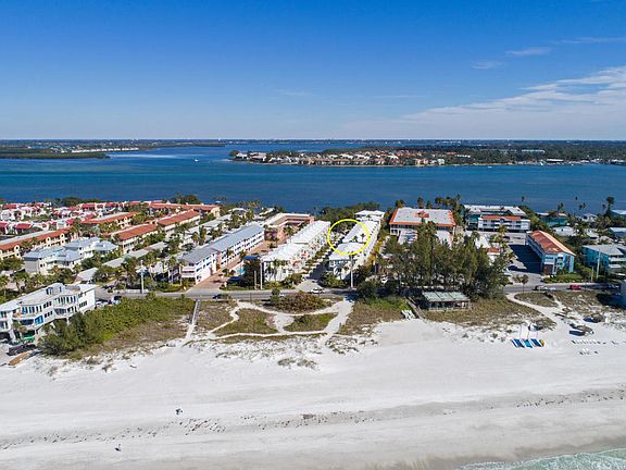 4th image of 1427 Gulf Dr N #17