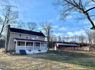 242 Star Fish Ln, Manns Choice, PA 15550