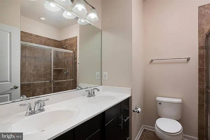 710 S Macon St — Photo 13