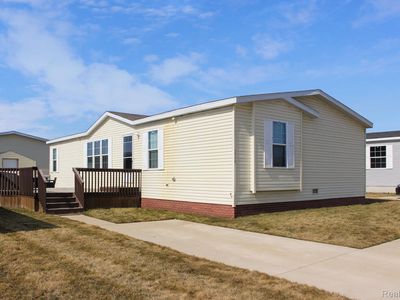 23178 Heron St, New Boston, MI, 48164