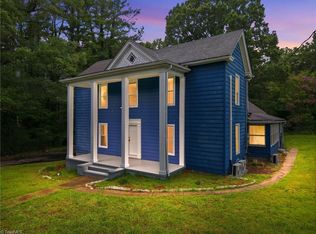 1011 4th St, Eden, NC 27288