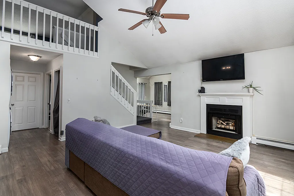 2 bed, 1403 sqft, $2,595 — Photo 4