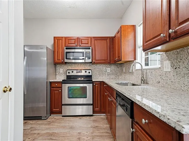 5682 Lawley Dr — Photo 14