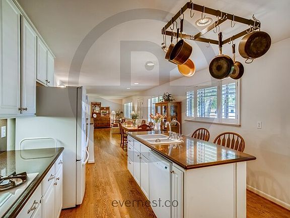 5th image of 9365 W 9th Ave