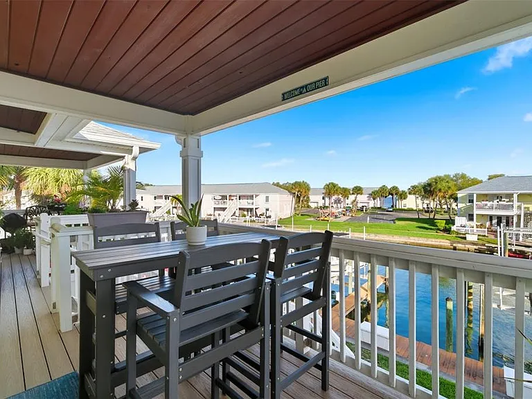 5174 Beach Dr SE #D — Photo 29