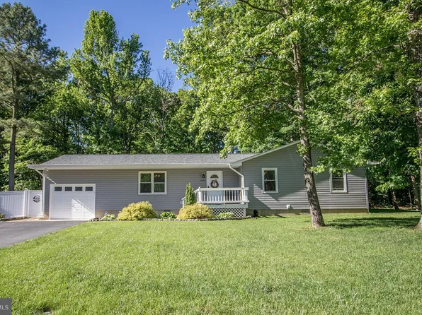 21665 Galatea St, Lexington Park, MD 20653