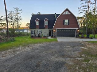 703 Woodlake Cir, Douglas, GA 31535