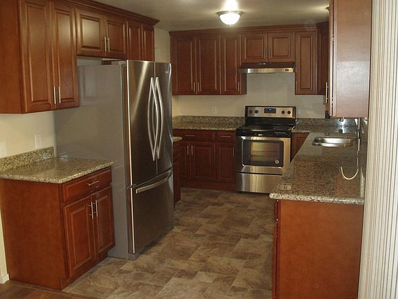 4th image of 20926 22nd Ave W