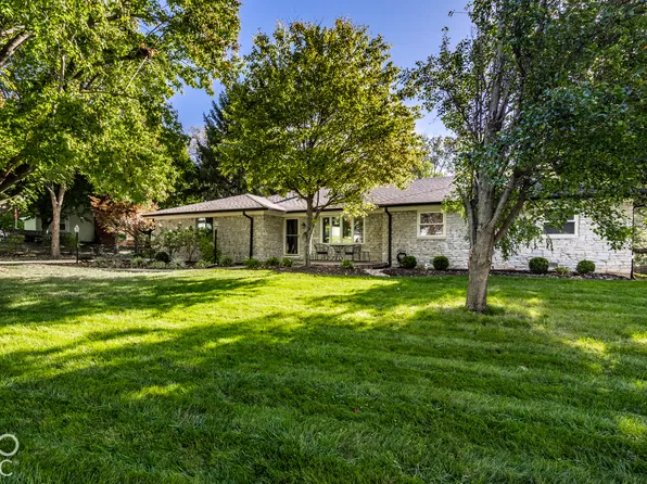 431 Shady Ln, Greenwood, IN 46142