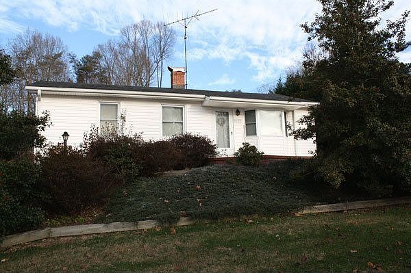 1st image of 1520 W Pine St