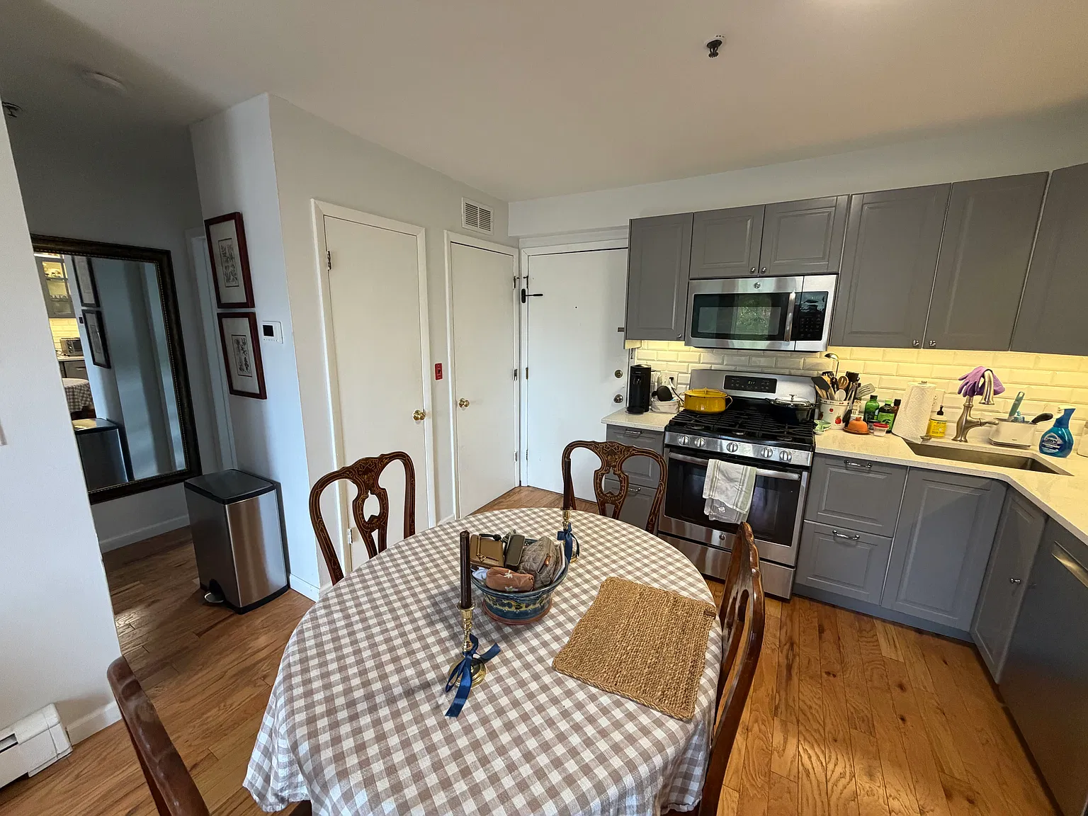 1 bed, $3,300 — Photo 3
