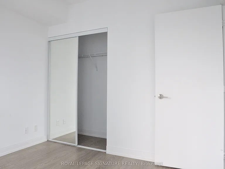 181 Dundas St E #2615 — Photo 7