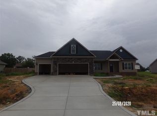 40 Fisher Rd, Lillington, NC 27546