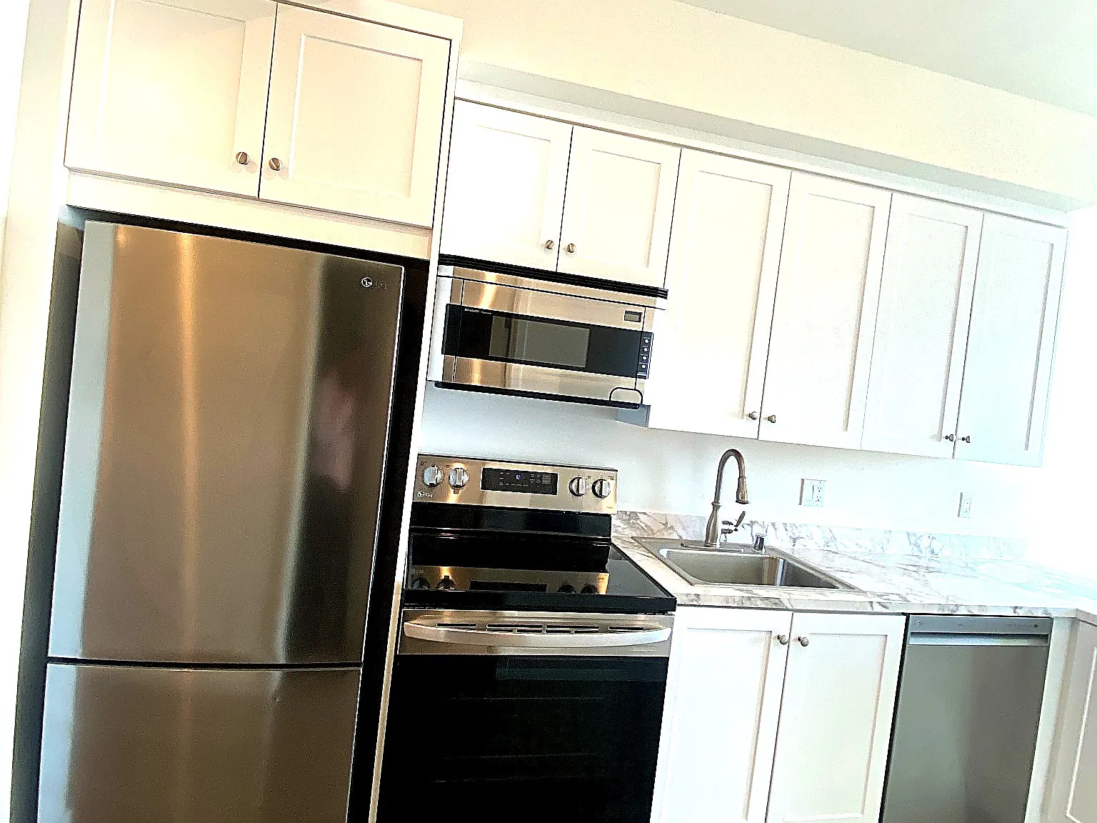 Studio, $2,295 — Photo 4