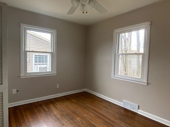 5th image of 3944 Sylvia Ln