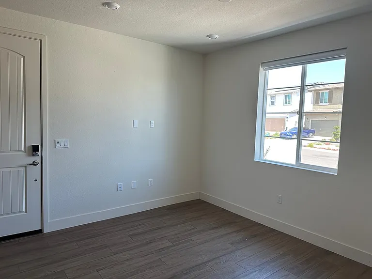 5848 Placer Dr — Photo 6