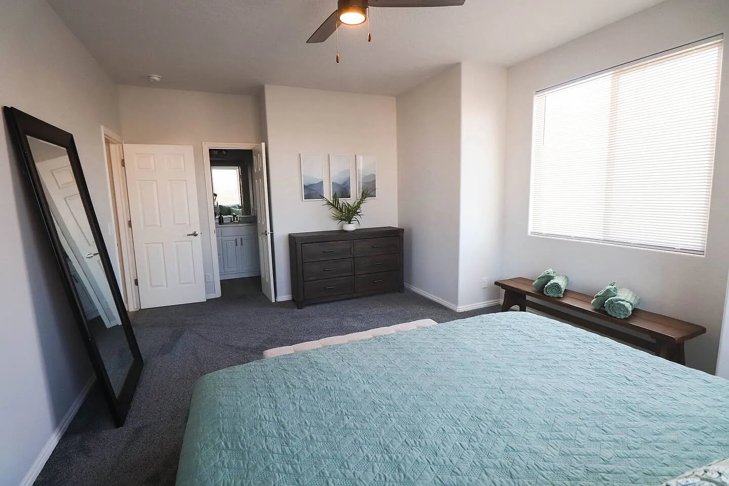 2 bed, 1130 sqft, $1,550 — Photo 4