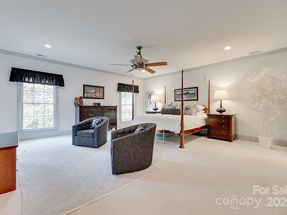 4th image of 8 Bald Eagle Rd