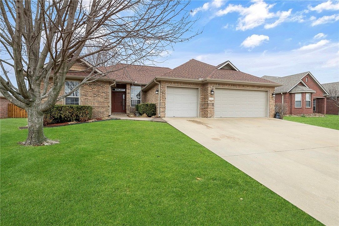120 Skinner St, Centerton, AR 72719 | Zillow