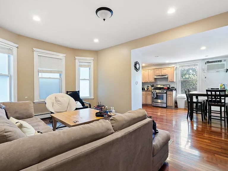 783 Cambridge St #2R — Photo 9