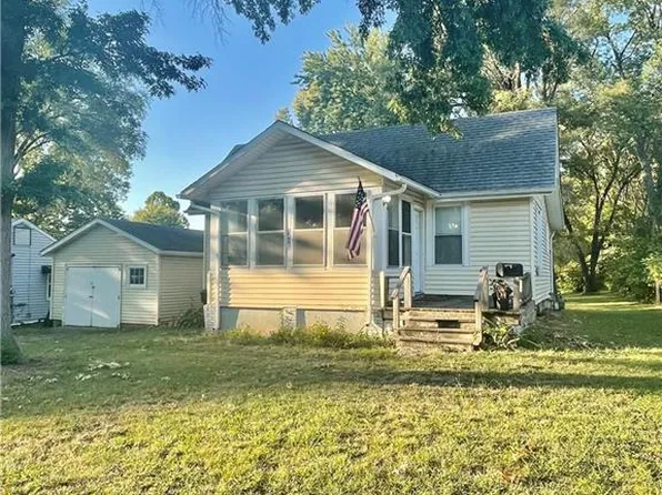1420 W 27th St S, Independence, MO 64052