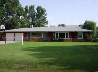 7024 W Hollywood Ave, Wichita, KS 67215
