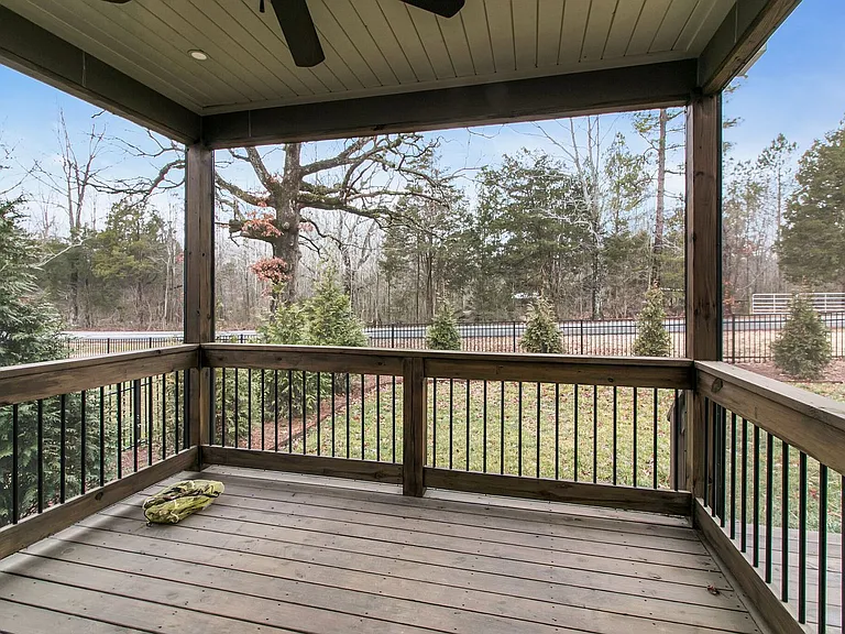 844 Jersey Dr — Photo 27