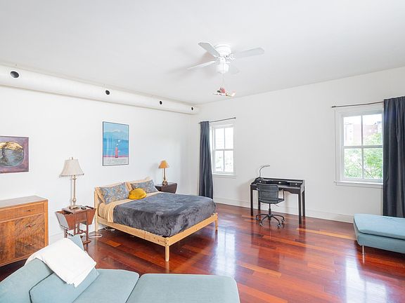 3rd image of 3809 Pearl St Floor 3
