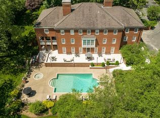 950 Tirrill Farms Rd, Saint Louis, MO 63124