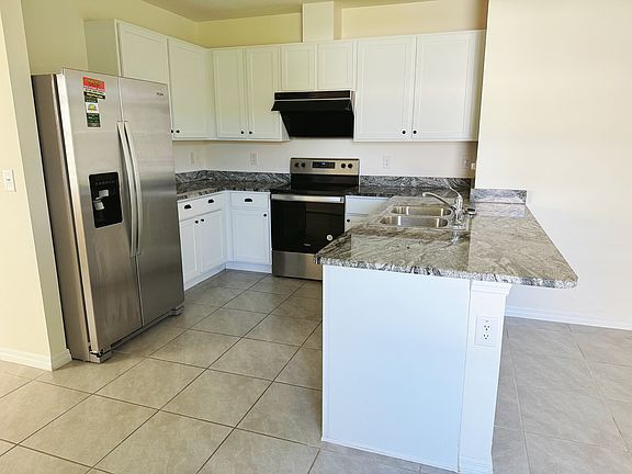 5th image of 32582 Canyonlands Dr