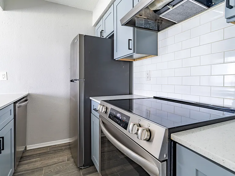 Ronan Apartment Homes — Photo 51