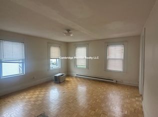 27 Liberty St #4, Waltham, MA 02452