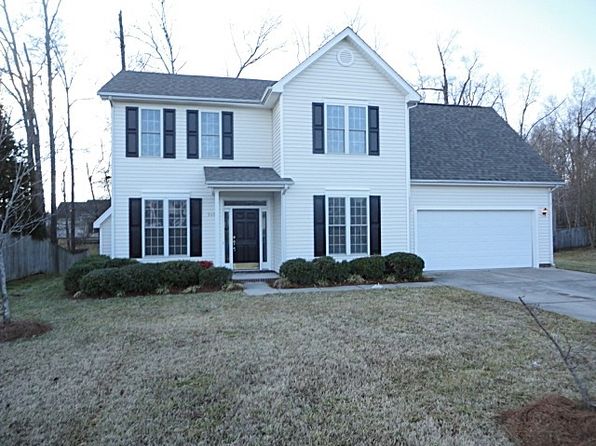 509 Crystal Hill Ct, Mc Leansville, NC 27301