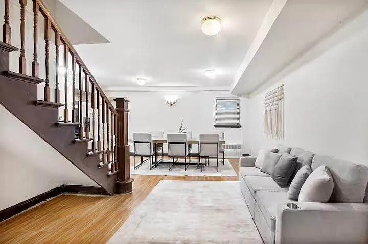 306 E 52nd St #1 — Photo 4