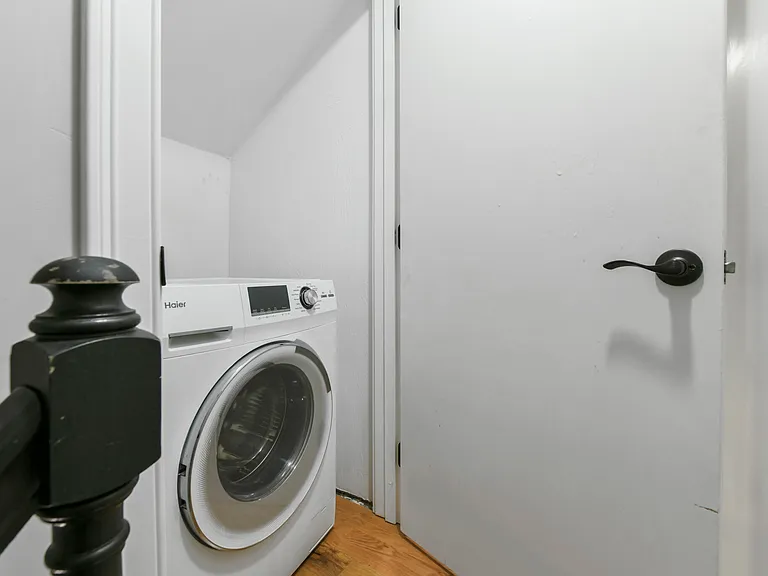 143 Everett St #3 — Photo 16