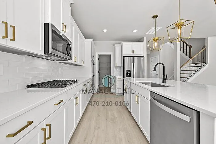2859 Sweet Red Cir — Photo 25