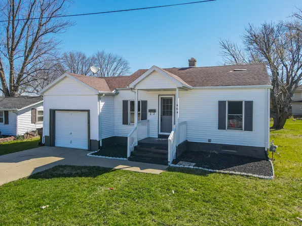 464 N Maple St, Manteno, IL 60950