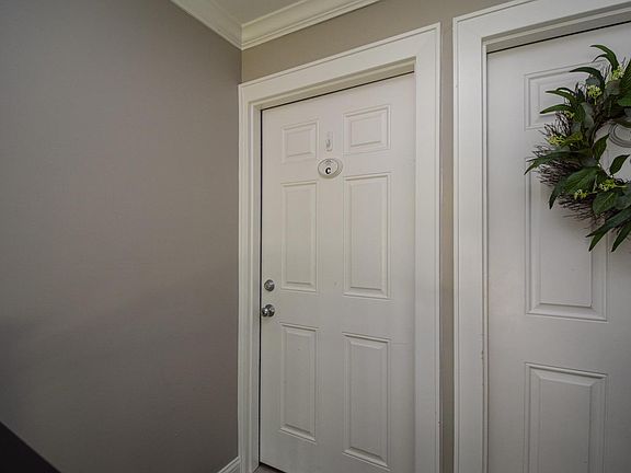 5th image of 3654 Willowlea Ct Unit C
