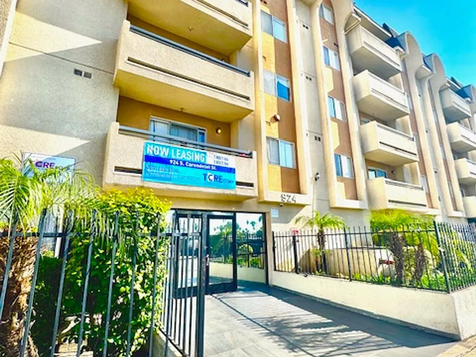 B & B Apartments