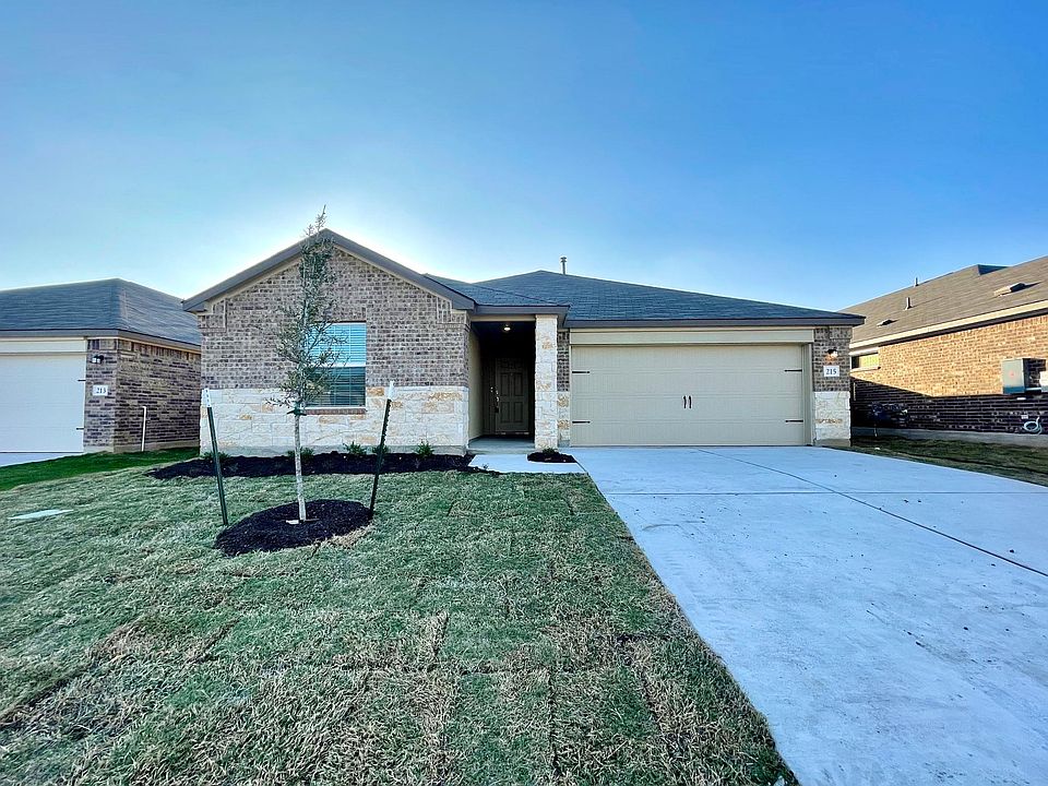 1st image of 215 Magione Cir