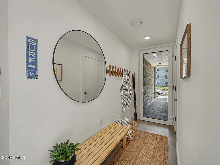 500 8th Ave — Photo 22