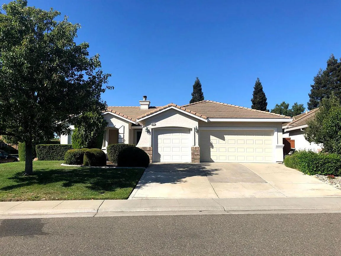 3217 Bridlevail Ct photo 1