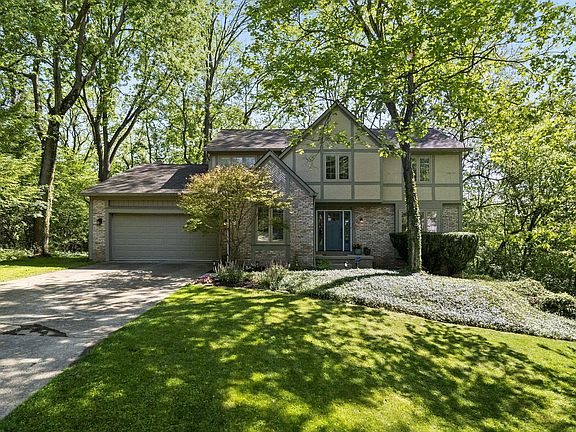4th image of 774 Loch Lomond Ln