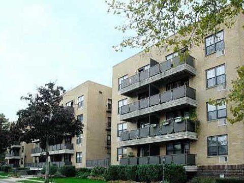 1st image of 101 Jackson Ave APT 2D